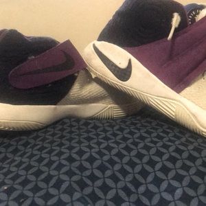 Kyrie’s /Nike